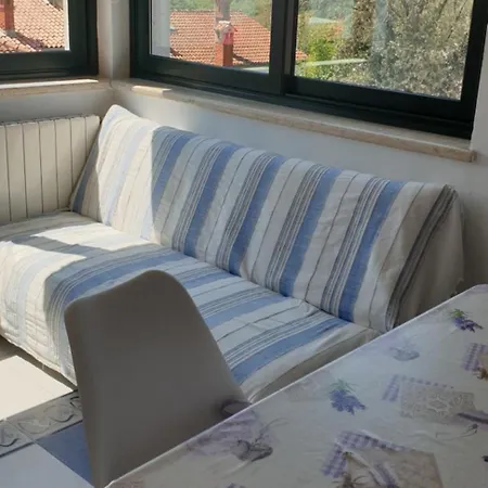 Adri, Parking In The Yard Apartment Rovinj