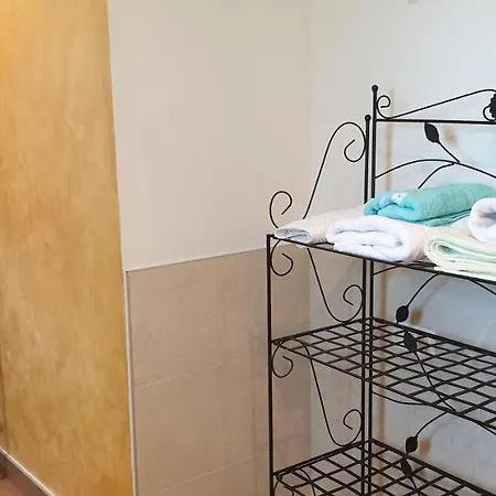 Appartement Adri, Parking In The Yard Rovinj